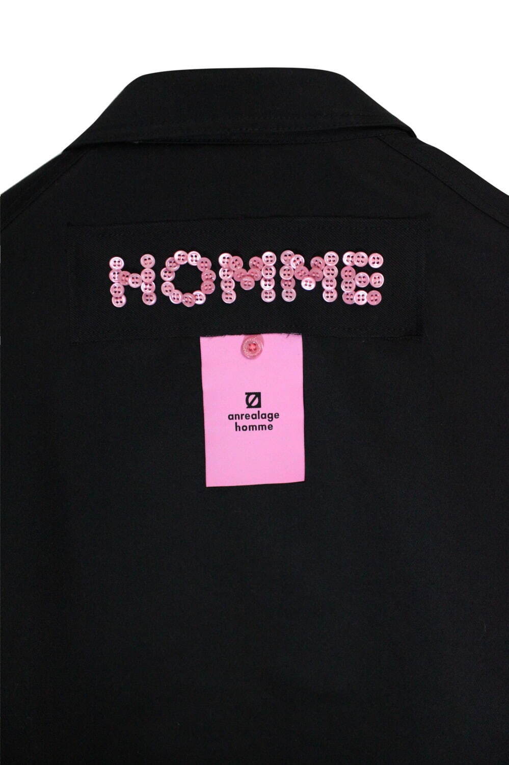 「アンリアレイジ オム」旗艦店が東京・原宿に、限定ワッペンTシャツやワークジャケット｜写真6