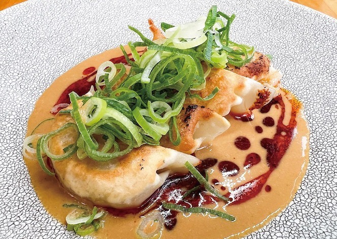 「クラフト餃子フェス」さいたま新都心 けやきひろばで、個性溢れるチキン南蛮餃子や“王道”エビ餃子など｜写真2