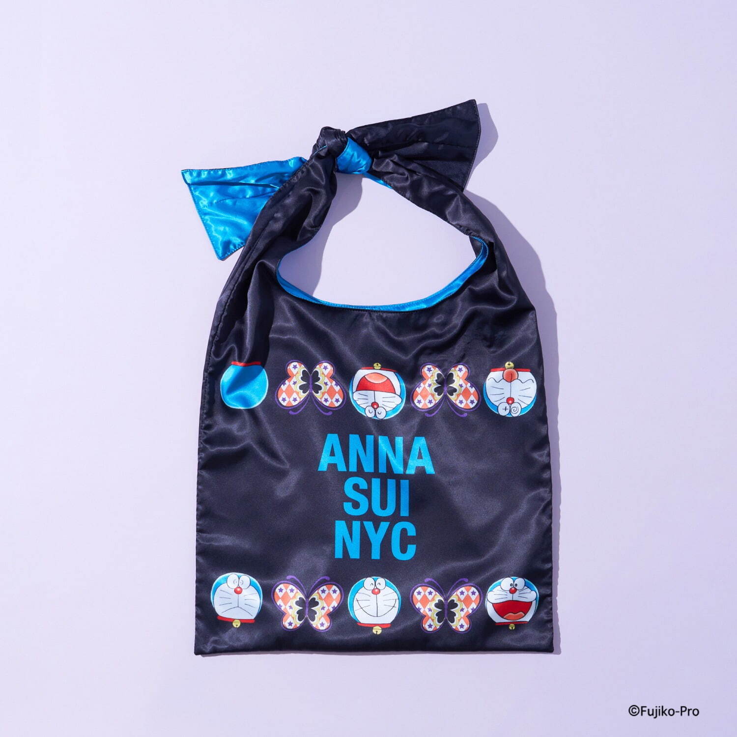 ANNA SUIとドラえもん！可愛すぎるバッグ、もうすぐ発売されるん
