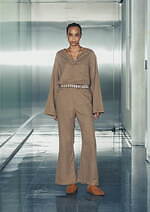 ラムロフ 2025年春夏コレクション、多民族が共存する空港を出発点に｜写真43