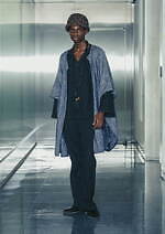 ラムロフ 2025年春夏コレクション、多民族が共存する空港を出発点に｜写真48