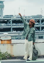 ラムロフ 2025年春夏コレクション、多民族が共存する空港を出発点に｜写真9