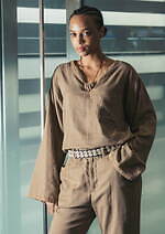 ラムロフ 2025年春夏コレクション、多民族が共存する空港を出発点に｜写真14