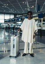 ラムロフ 2025年春夏コレクション、多民族が共存する空港を出発点に｜写真18