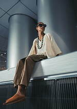 ラムロフ 2025年春夏コレクション、多民族が共存する空港を出発点に｜写真31