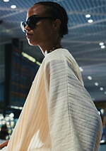 ラムロフ 2025年春夏コレクション、多民族が共存する空港を出発点に｜写真32