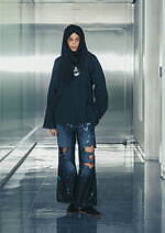 ラムロフ 2025年春夏コレクション、多民族が共存する空港を出発点に｜写真38