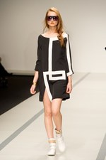 イーエーガーロンドン（Jaeger London)のモダンティッシュの世界　2011年春夏シーズンコレクション - ロンドン・ファッション・ウィーク｜写真32