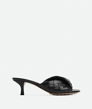 BOTTEGA VENETAボッテガヴェネタ ブリンク ミュール ボッテガ・ヴェネタ“編みこみレザー”の「ブリンク」ミュールに