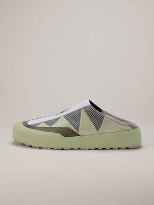 アークテリクス“サーモンの鱗”柄ジャケットや“木漏れ日”Tシャツ、カナダ先住民マスキーム族を着想源に｜写真5