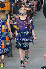 ミッソーニ（MISSONI)のポップで美しい色彩のコレクション、2011年春夏コレクション - ミラノ・ファッション・ウィーク｜写真2