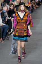 ミッソーニ（MISSONI)のポップで美しい色彩のコレクション、2011年春夏コレクション - ミラノ・ファッション・ウィーク｜写真23