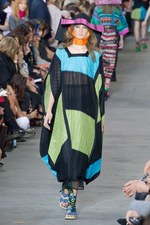 ミッソーニ（MISSONI)のポップで美しい色彩のコレクション、2011年春夏コレクション - ミラノ・ファッション・ウィーク｜写真34