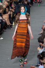 ミッソーニ（MISSONI)のポップで美しい色彩のコレクション、2011年春夏コレクション - ミラノ・ファッション・ウィーク｜写真37