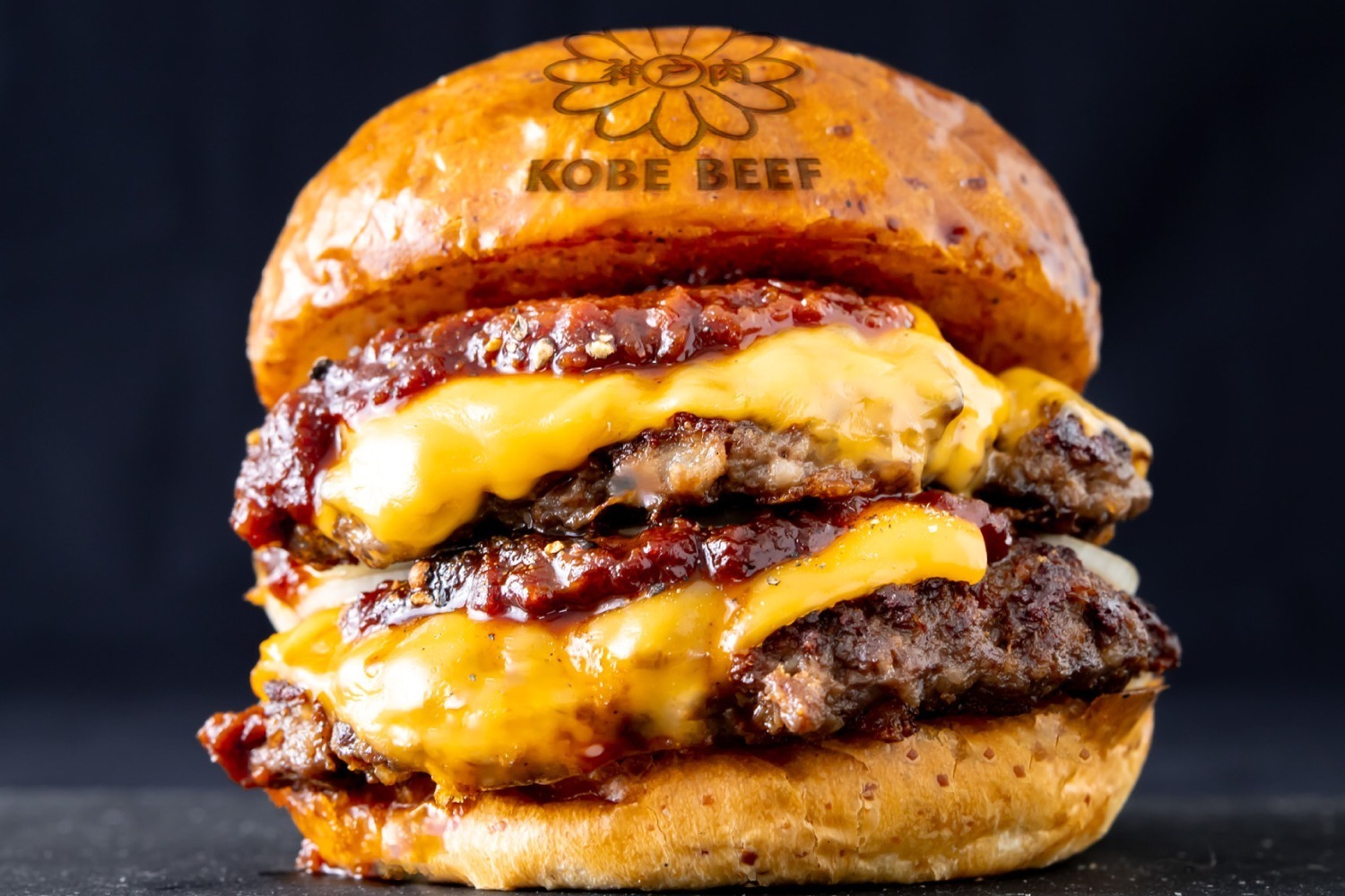 ハンバーガー｜神戸牛・和牛ハンバーガー専門店「モジョモジョバーガー」神戸ポートミュージアムに、濃厚チーズバーガーも