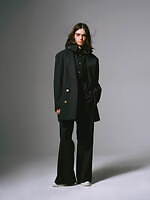 エズミ 2025年春夏コレクション - 上品さの中に風刺的なエッセンスを｜写真2