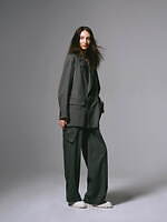 エズミ 2025年春夏コレクション - 上品さの中に風刺的なエッセンスを｜写真7