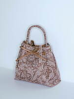 フレイ アイディー×ウィリアム・モリス、“きらめくラメ糸入り”花柄ワンピース＆ボタニカル柄バッグなど｜写真5