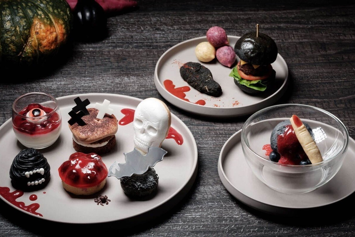 モンブラン｜ハイアット セントリック 金沢のハロウィンアフタヌーンティー、ガイコツ型最中＆血まみれ苺アイス