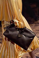 BOTTEGA VENETAボッテガ リベルタ クロスボディバッグ ボッテガ・ヴェネタ24年冬クロスボディバッグ「リベルタ