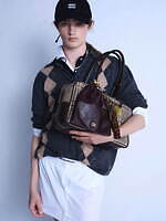 ミュウミュウ“ペニーローファー”着想24年秋冬バッグやチェック柄ボストン、東京＆大阪の限定ストアで｜写真16