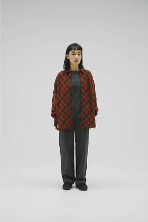 エカル(EKAL) 2024-25年秋冬ウィメンズ&メンズコレクション  - 写真42