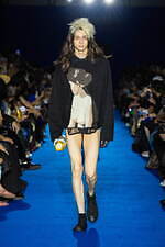 シンヤコヅカ(SHINYAKOZUKA) いろをわすれたまち｜写真17