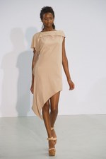 アン ヴァレリー アッシュのスーパー・フェミニンな新コレクション：パリ・ファッション・ウィーク｜写真27