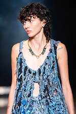 ヴィルドホワイレン 2025年春夏コレクション - 完全なる自分自身｜写真9