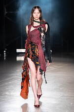 ヴィルドホワイレン 2025年春夏コレクション - 完全なる自分自身｜写真14