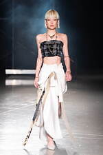 ヴィルドホワイレン 2025年春夏コレクション - 完全なる自分自身｜写真21