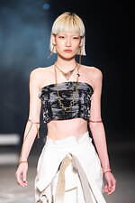 ヴィルドホワイレン 2025年春夏コレクション - 完全なる自分自身｜写真22