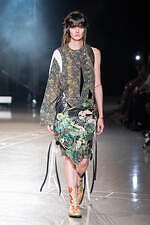 ヴィルドホワイレン 2025年春夏コレクション - 完全なる自分自身｜写真38