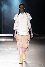 ヴィルドホワイレン 2025年春夏コレクション - 完全なる自分自身｜写真39