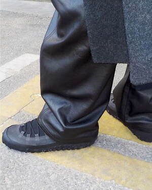 LEMAIRE Vibram スニーカー | ブラック | FARFETCH JP