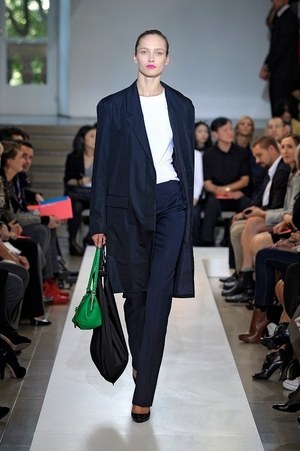 ジル・サンダーのクチュールライクな2011年春夏コレクション：ミラノ コレクション｜写真11