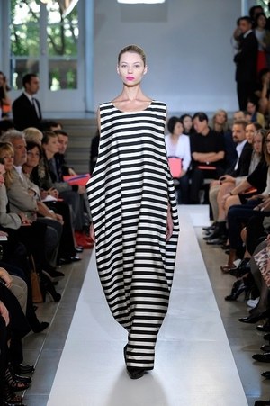ジル・サンダーのクチュールライクな2011年春夏コレクション：ミラノ コレクション｜写真15