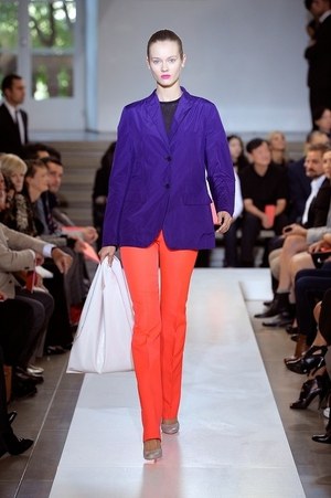 ジル・サンダーのクチュールライクな2011年春夏コレクション：ミラノ コレクション｜写真25