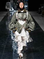 セイヴソン 2025年春夏コレクション - 現代社会の歪んだ現実を表現｜写真52