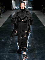 セイヴソン 2025年春夏コレクション - 現代社会の歪んだ現実を表現｜写真31