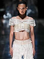 セイヴソン 2025年春夏コレクション - 現代社会の歪んだ現実を表現｜写真16