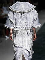 セイヴソン 2025年春夏コレクション - 現代社会の歪んだ現実を表現｜写真42