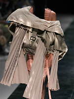 セイヴソン 2025年春夏コレクション - 現代社会の歪んだ現実を表現｜写真22