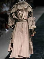 セイヴソン 2025年春夏コレクション - 現代社会の歪んだ現実を表現｜写真25