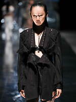 セイヴソン 2025年春夏コレクション - 現代社会の歪んだ現実を表現｜写真19