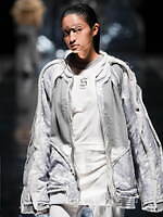 セイヴソン 2025年春夏コレクション - 現代社会の歪んだ現実を表現｜写真50