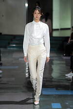 ピリングス 2025年春夏コレクション - そこにあるものに目を凝らして、古井由吉の作品に着想｜写真7