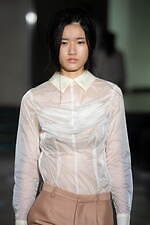 ピリングス 2025年春夏コレクション - そこにあるものに目を凝らして、古井由吉の作品に着想｜写真17