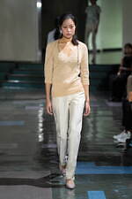 ピリングス 2025年春夏コレクション - そこにあるものに目を凝らして、古井由吉の作品に着想｜写真23