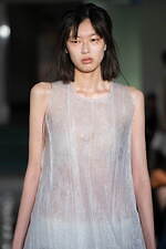 ピリングス 2025年春夏コレクション - そこにあるものに目を凝らして、古井由吉の作品に着想｜写真37